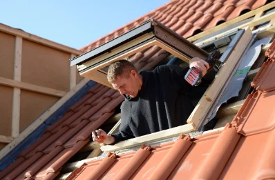 Pose de fenêtres de toit Velux à Incarville